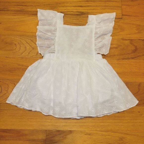 Girls White Eyelet Ruffle Bubble Pinafore Dress 6 Month - Picture 1 of 9